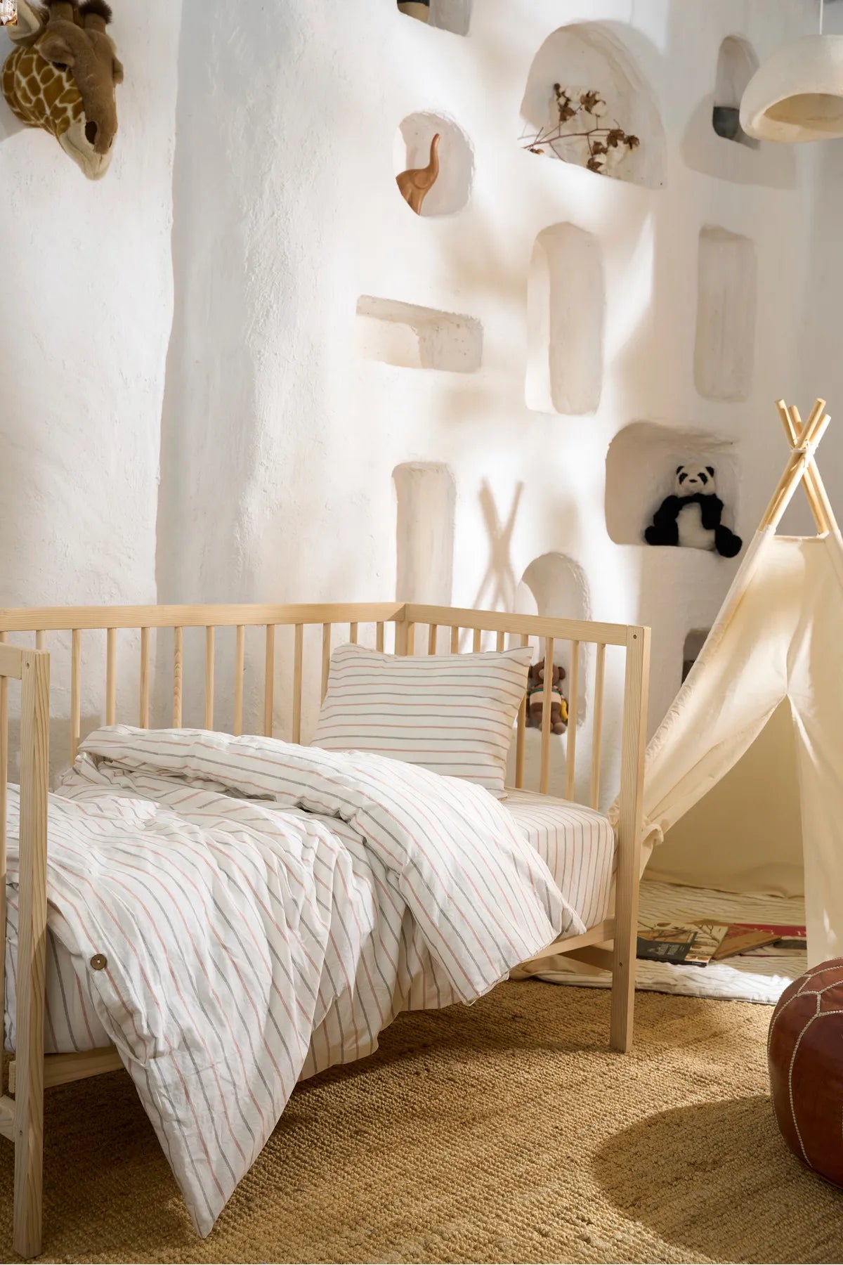 HomyTextiles Bebek Nevresim Seti (70 x 130 cm) -  Antrasit - Kırmızı Çizgili